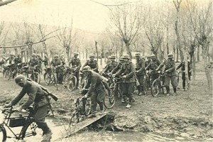German bike infantry WW2  Photo ipernity.com